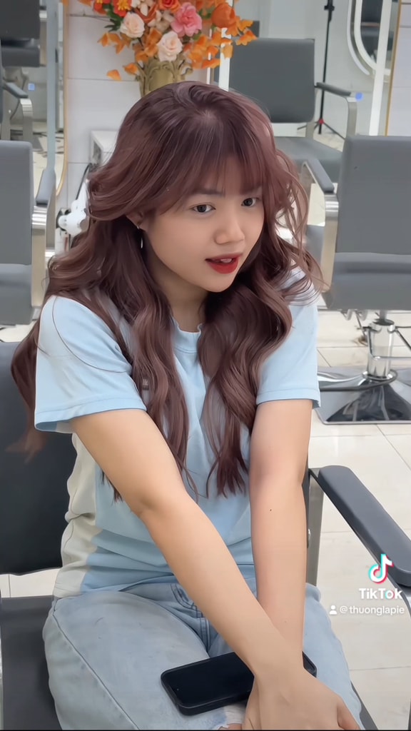 Mái tóc nhuộm màu đẹp, bóng mượt tại Twendy Hair Salon
