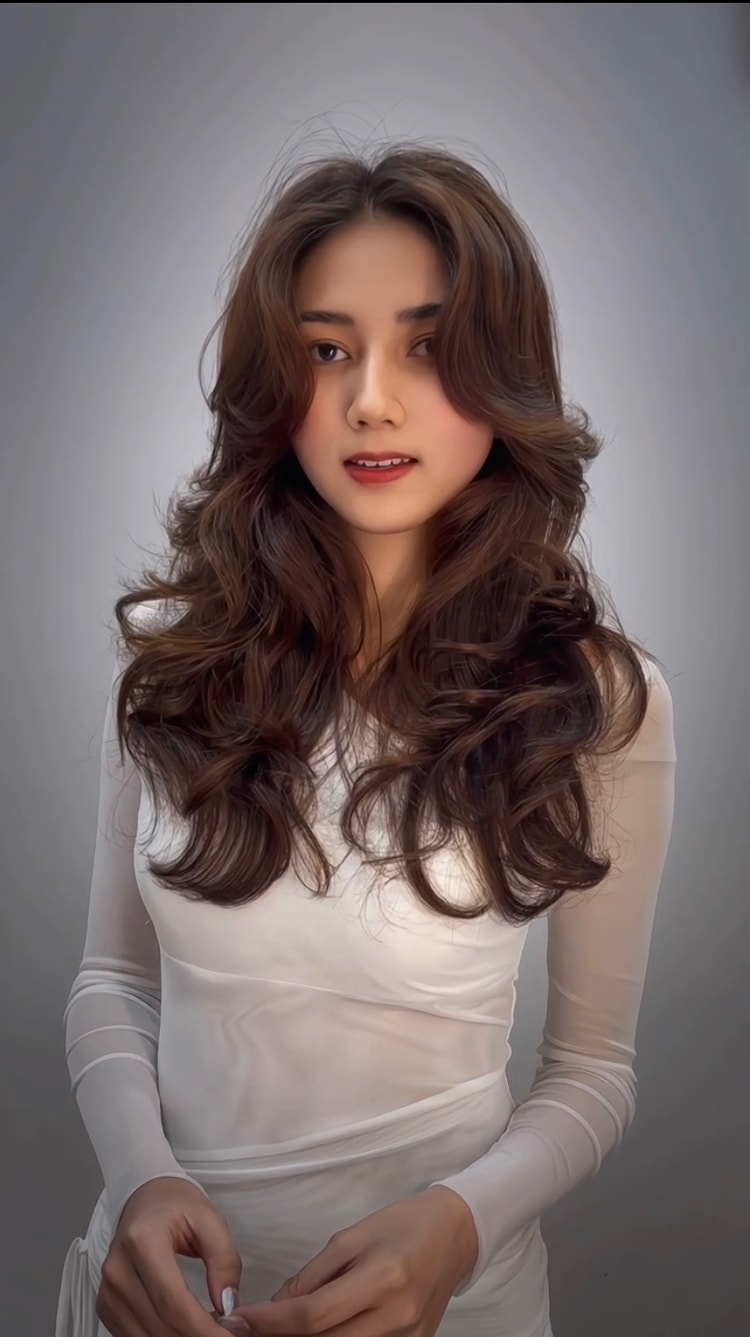 Hình ảnh tóc xoăn đẹp tự nhiên sau khi uốn tại Twendy Hair Salon
