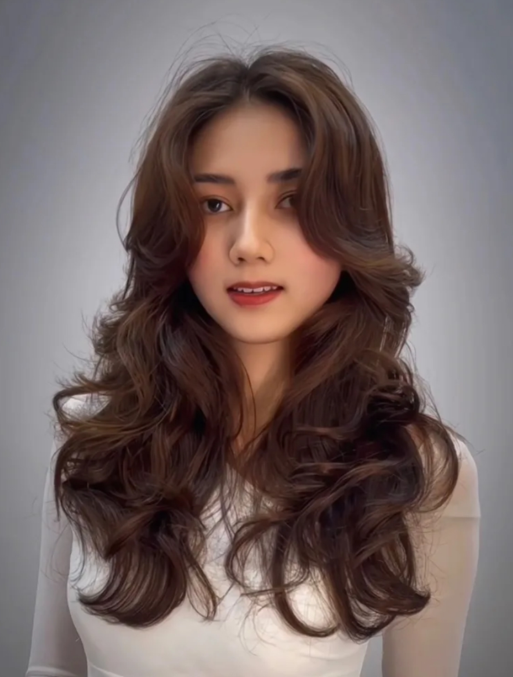 Uốn tóc đẹp tại Twendy Hair Salon Quận 12