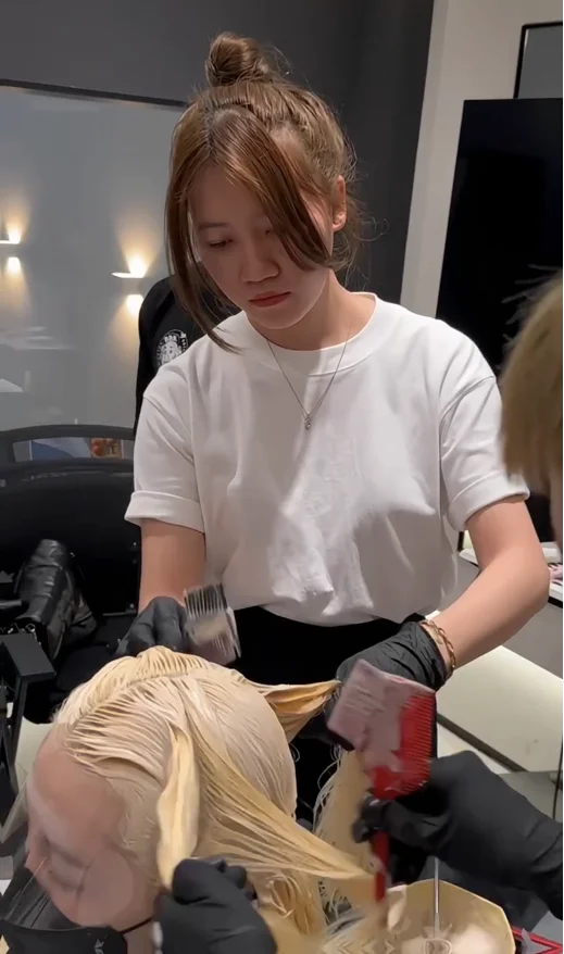 Thương Thương - Stylist chuyên nghiệp tại Twendy Hair Salon Quận 12