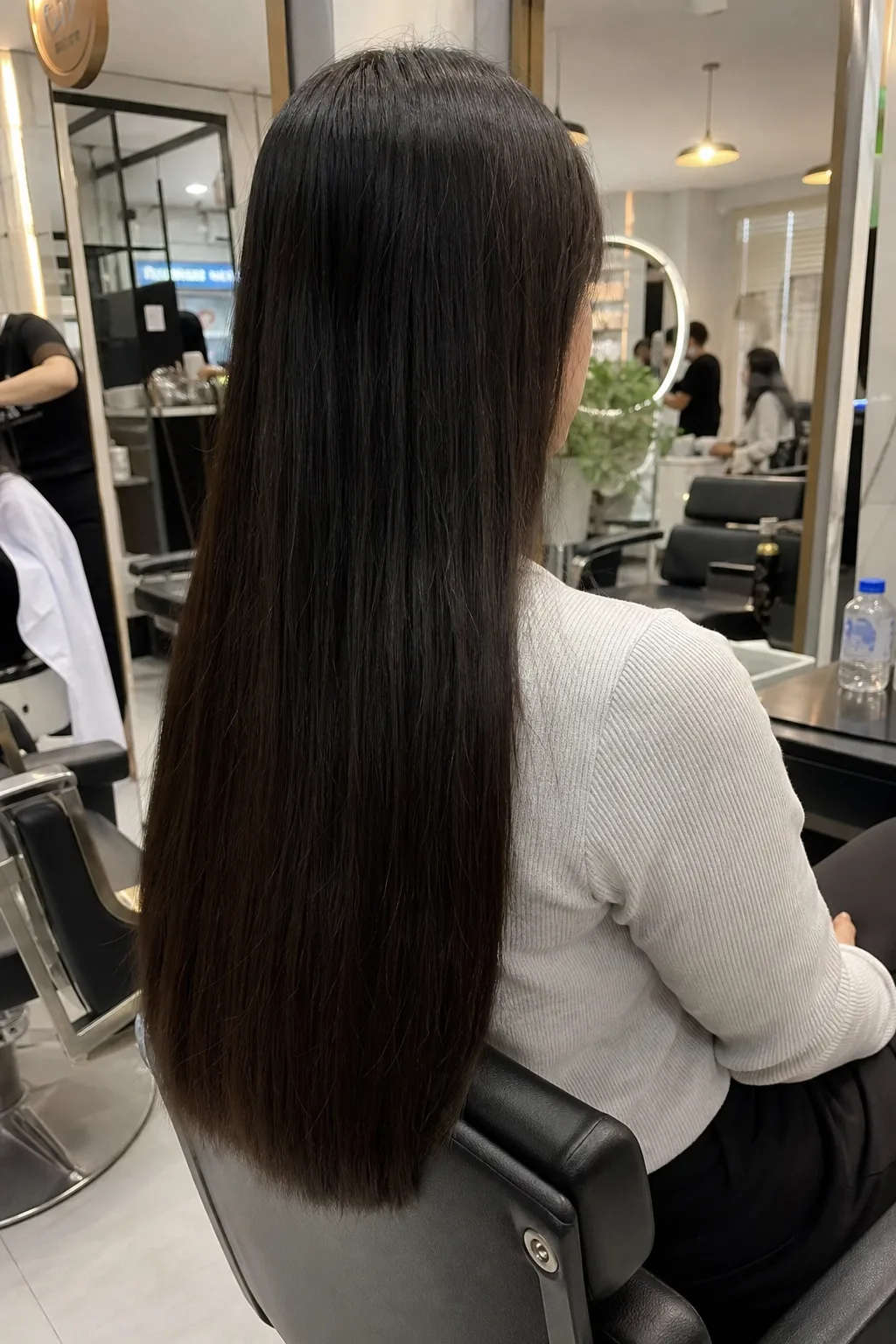Cắt mullet nữ tại Twendy Hair Salon Quận 12 – Trước