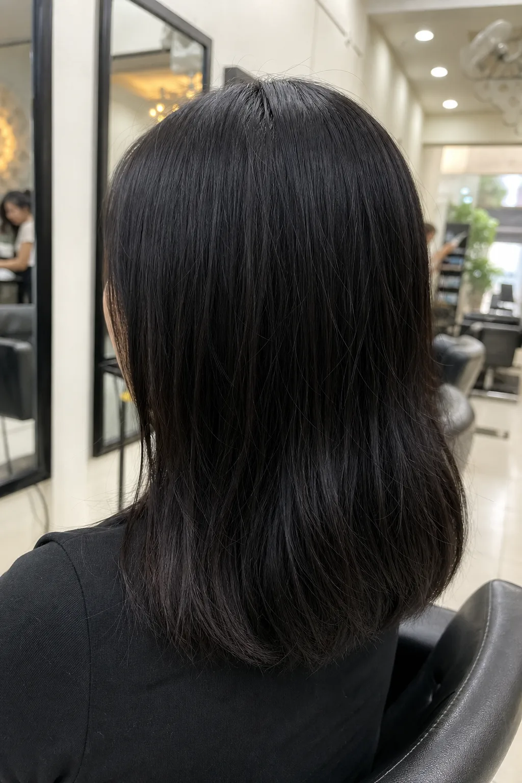 Nối light tại Twendy Hair Salon Quận 12 – Trước