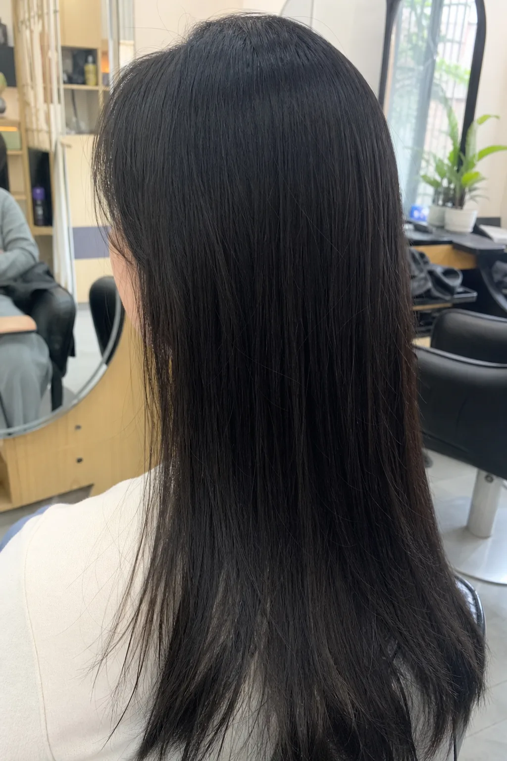 Uốn sóng lơi tại Twendy Hair Salon Quận 12 – Trước
